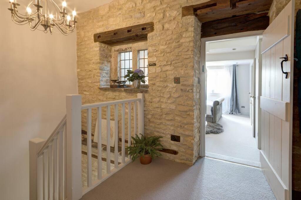 Historic Cotswold Chic Style For Uk Staycation Bourton-on-the-Water Dış mekan fotoğraf