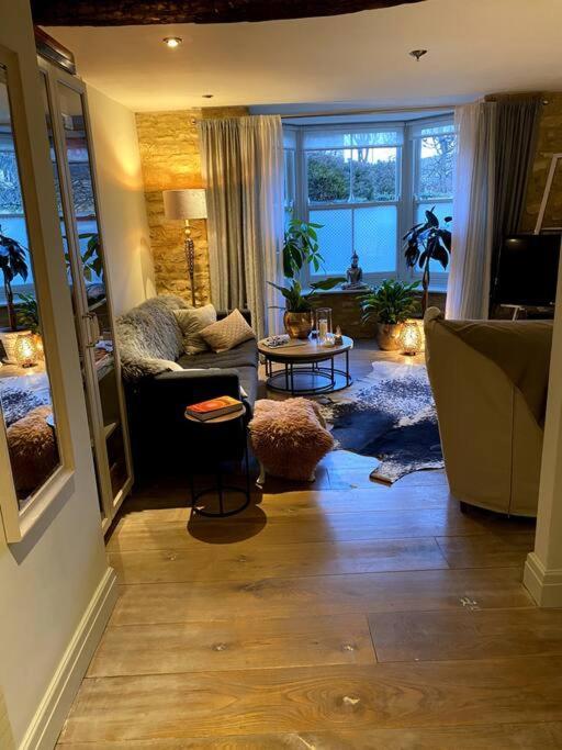 Historic Cotswold Chic Style For Uk Staycation Bourton-on-the-Water Dış mekan fotoğraf