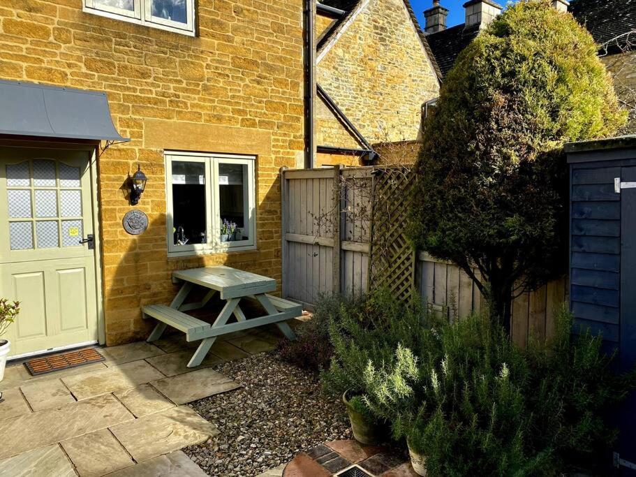 Historic Cotswold Chic Style For Uk Staycation Bourton-on-the-Water Dış mekan fotoğraf