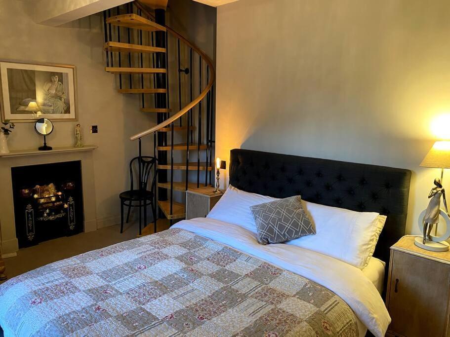 Historic Cotswold Chic Style For Uk Staycation Bourton-on-the-Water Dış mekan fotoğraf